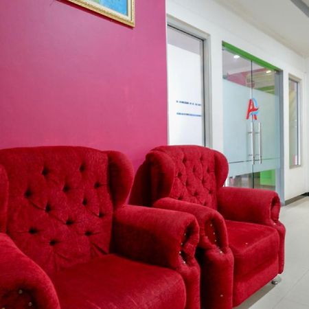 Reddoorz Near Citraland Waterpark Kendari Ξενοδοχείο Lepoleop Εξωτερικό φωτογραφία
