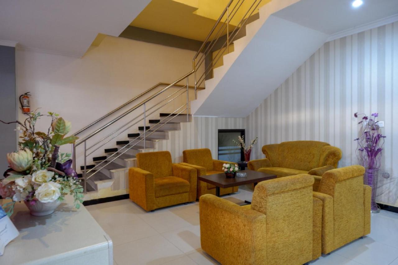 Reddoorz Near Citraland Waterpark Kendari Ξενοδοχείο Lepoleop Εξωτερικό φωτογραφία